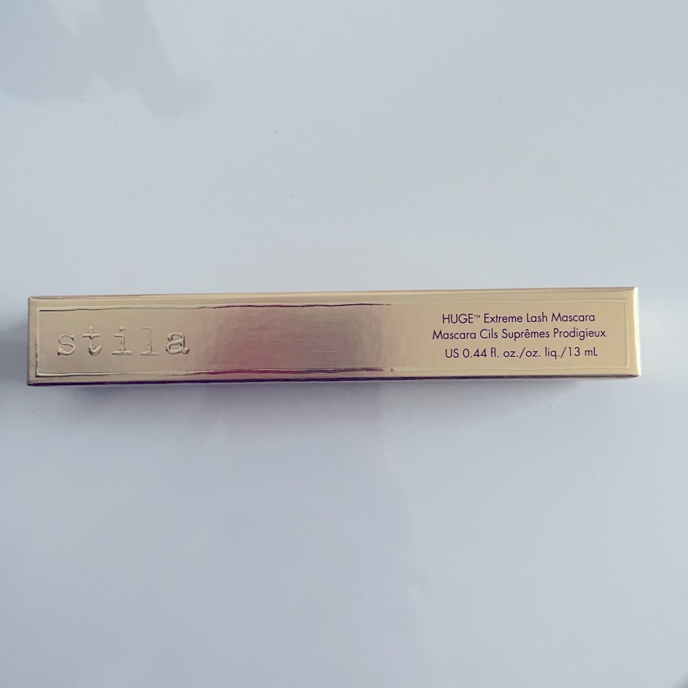 Stila HUGE extreme Lash Mascara